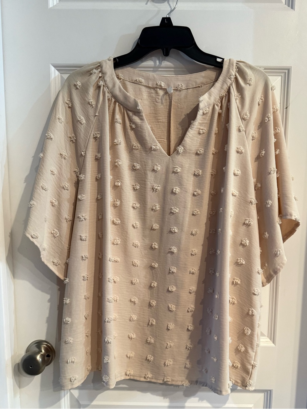Kohl's Brand Cream Textured Dot Split Neck Blouse